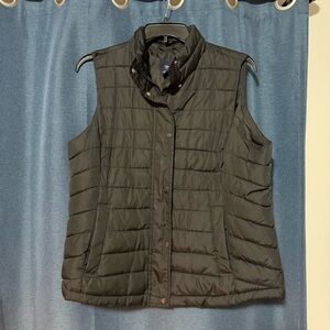 GAP Black Quilted Vest